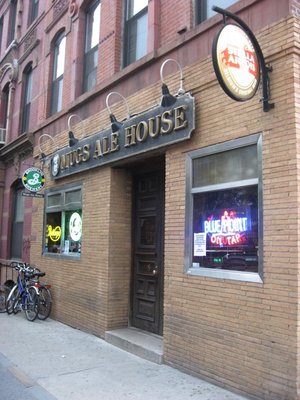 Mug's Ale House storefront in Williamsburg, Brooklyn, circa 2013, hosting Split Thy Brooklyn Skull XIV event